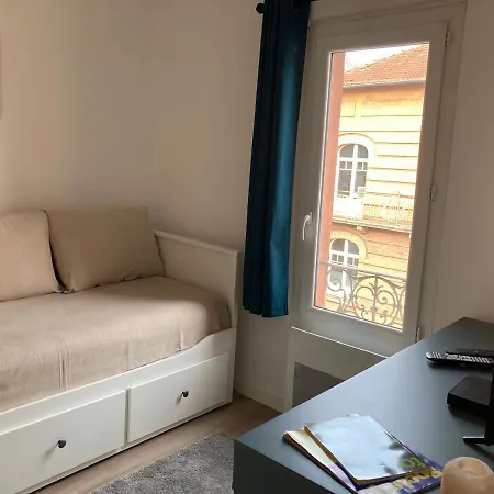 Apartment Le Jean Rieux, Studio Cosy, Place Dupuy *